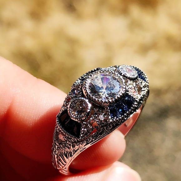 925 Sterling Art Deco Blue and White Sapphire Ring - Picture 10 of 16